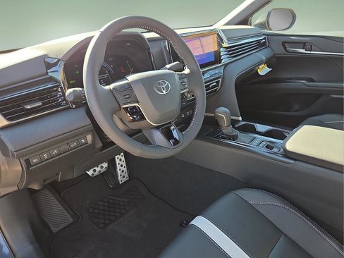 Used 2026 Toyota Camry SE w/ Convenience Package image 20