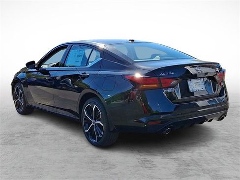 New 2025 Nissan Altima 2.5 SR w/ SR Premium Package image 3