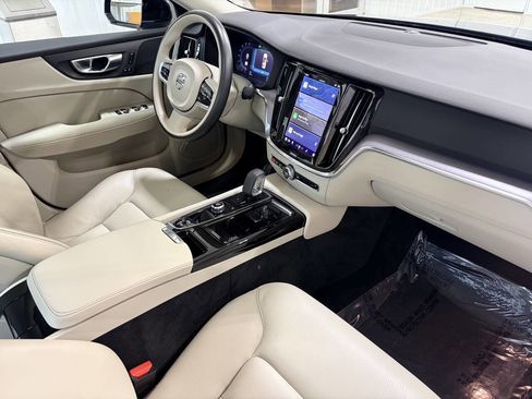 Used 2024 Volvo S60 T8 Core w/ Climate Package image 33