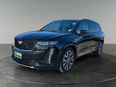 Used 2024 Cadillac XT6 Sport w/ Platinum Package AWD/4WD image 4