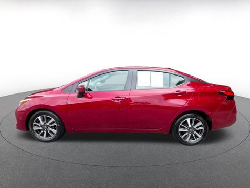 Used 2025 Nissan Versa SV FWD image 9