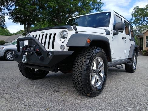 Used 2017 Jeep Wrangler Unlimited Sport w/ Quick Order Package 24S AWD/4WD image 2