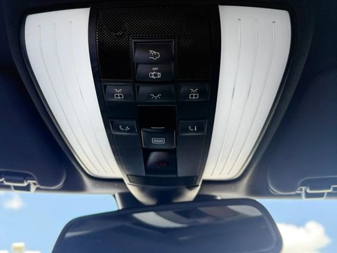 Used 2014 Mercedes-Benz E 350 4MATIC Sedan image 23