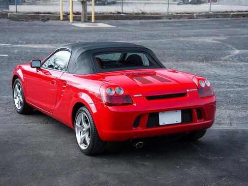 Used 2003 Toyota MR2 image 62