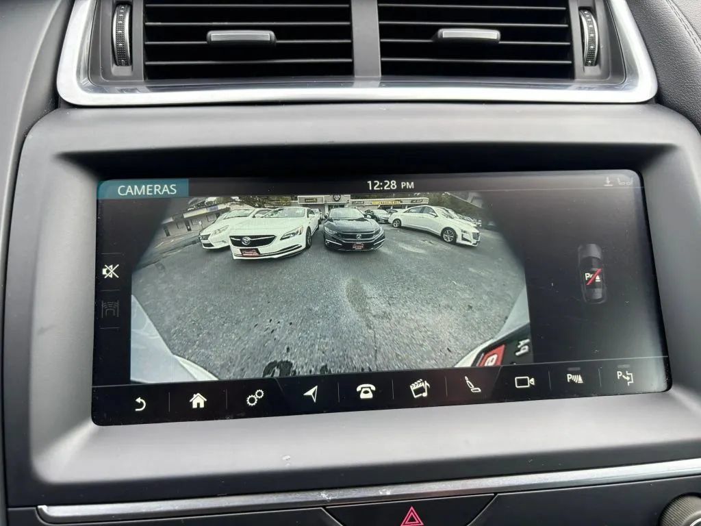 Used 2018 Jaguar E-PACE S AWD/4WD image 25