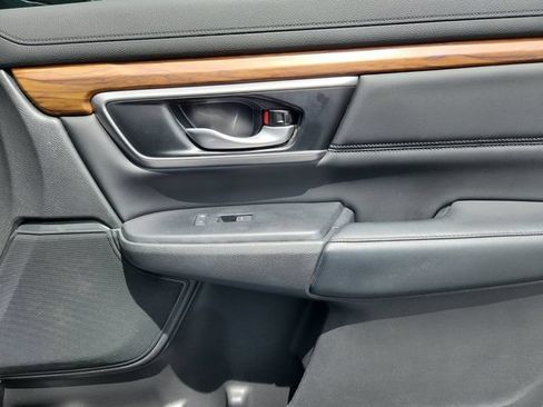 Used 2019 Honda CR-V Touring image 16