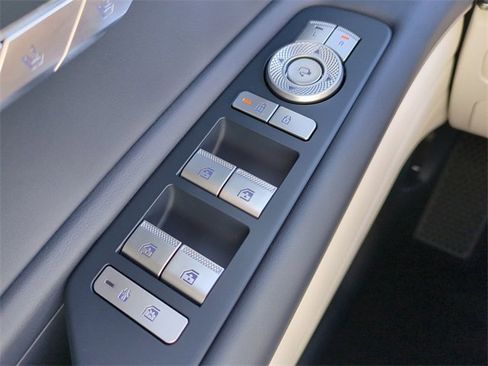 New 2025 Genesis GV80 3.5T Prestige image 22