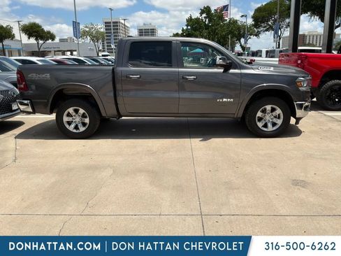 Used 2021 RAM 1500 Laramie w/ Off Road Group AWD/4WD image 5