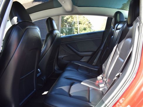 Used 2021 Tesla Model 3 Long Range image 24