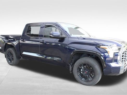 Used 2024 Toyota Tundra Platinum w/ TRD Off-Road Package AWD/4WD image 21