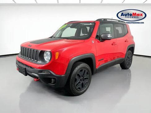 Used 2018 Jeep Renegade Trailhawk AWD/4WD image 5