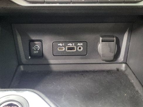 Used 2024 Nissan Sentra SV image 27