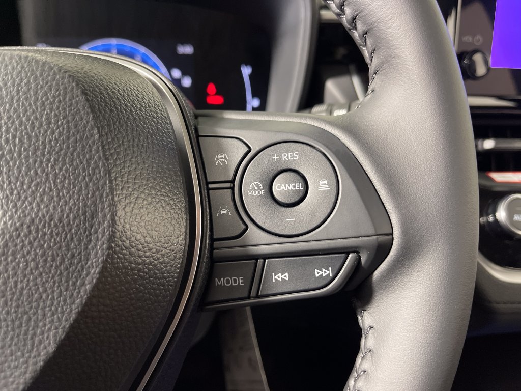 New 2026 Toyota Corolla Cross LE FWD image 27
