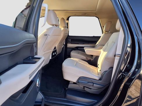 Used 2024 Ford Expedition Max Limited AWD/4WD image 34