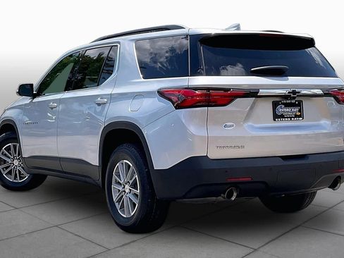 Used 2022 Chevrolet Traverse LT FWD image 12