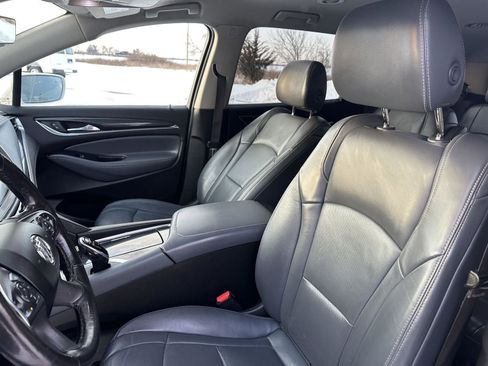 Used 2019 Buick Enclave Premium image 25
