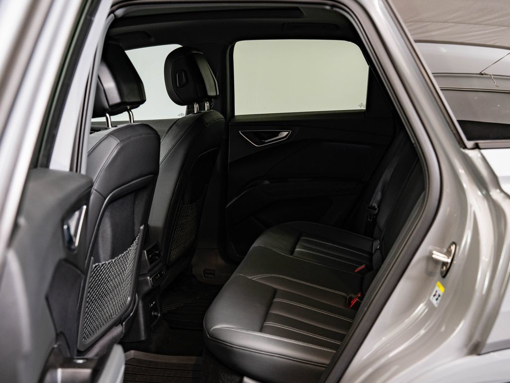 Used 2024 Audi Q4 e-tron Premium Plus w/ Premium Plus AWD/4WD image 44
