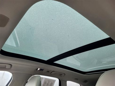 Used 2018 Volvo XC60 T8 Inscription w/ Advanced Package image 10