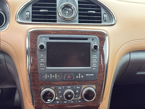 Used 2015 Buick Enclave Leather FWD image 9