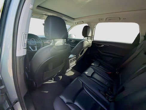 Used 2023 Audi Q7 Premium Plus image 22