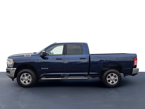 Used 2024 RAM 2500 Big Horn w/ Bed Utility Group AWD/4WD image 15