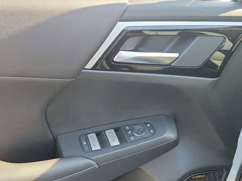New 2026 Mitsubishi Outlander SE image 24