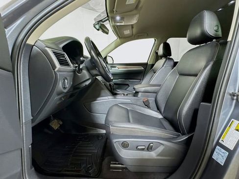 Used 2021 Volkswagen Atlas SE w/ Towing Package image 18