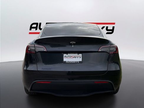 Used 2025 Tesla Model Y Long Range RWD image 6