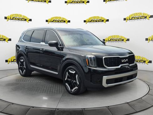 Used 2024 Kia Telluride EX w/ EX Captain's Chair Package FWD image 7