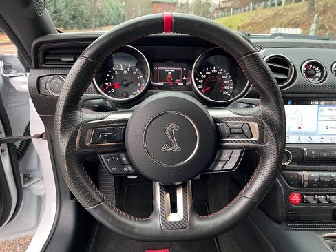 Used 2016 Ford Mustang Shelby GT350 w/ Technology Package image 13