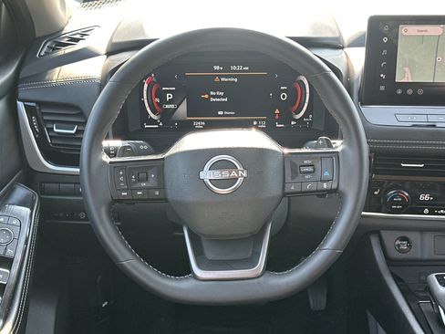 Used 2026 Nissan Rogue SL AWD/4WD image 23
