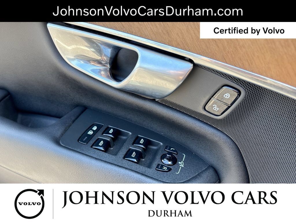 Certified 2023 Volvo XC90 B6 Core w/ Protection Package Premier AWD/4WD image 19