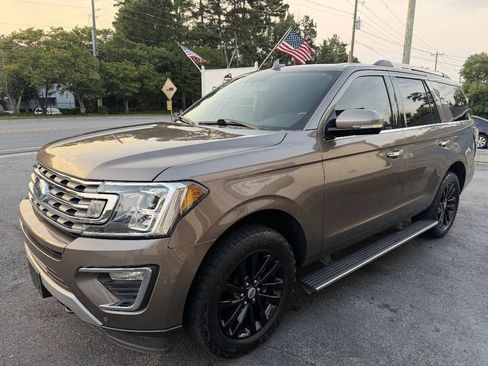 Used 2019 Ford Expedition Limited AWD/4WD image 4