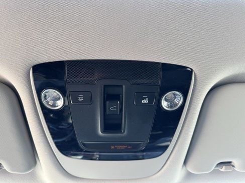 Used 2021 Kia Seltos EX image 19