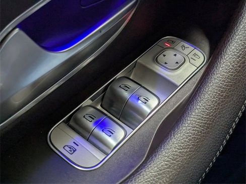 Used 2020 Mercedes-Benz GLE 350 w/ 3rd Row Seat Package image 17