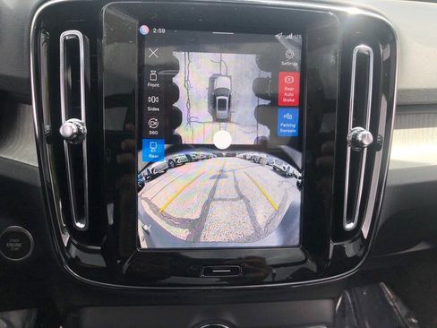 New 2026 Volvo XC40 B5 Plus w/ Protection Package Premier image 23