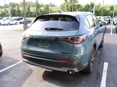 Used 2025 Honda HR-V Sport image 5