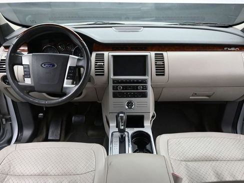 Used 2011 Ford Flex Limited image 12