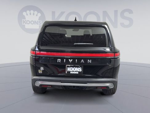 Used 2024 Rivian R1S Adventure image 5