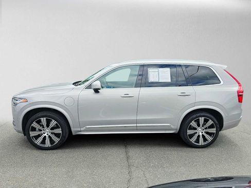 Certified 2025 Volvo XC90 T8 Plus w/ Protection Package Premier AWD/4WD image 6
