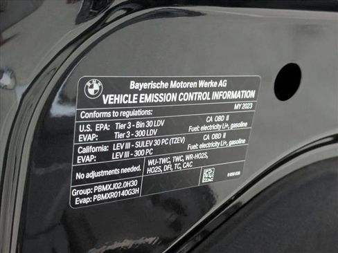 Used 2023 BMW 530e w/ Premium Package image 24