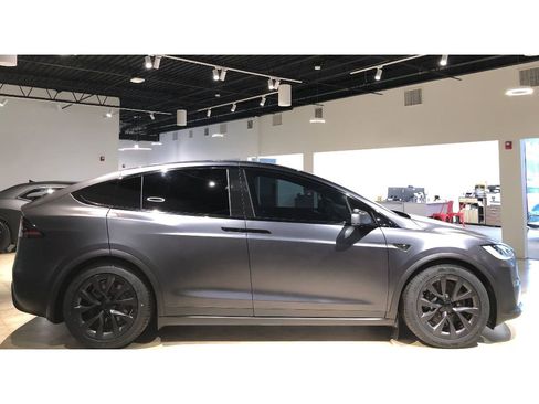 Used 2024 Tesla Model X image 11