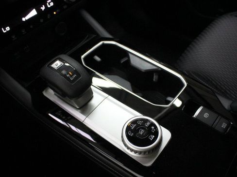 New 2026 Mitsubishi Outlander ES AWD/4WD image 14