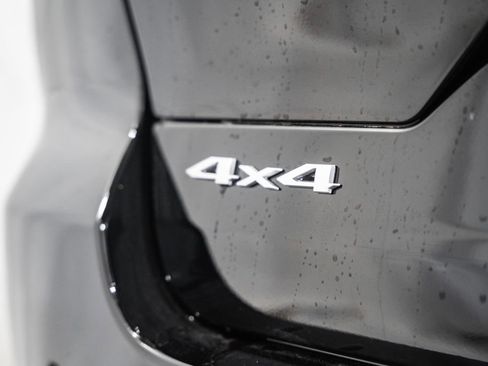 New 2025 Jeep Grand Cherokee Laredo X w/ Luxury Tech Group I image 8