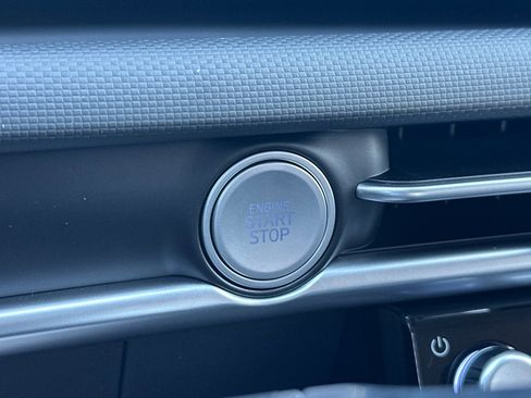 New 2026 Hyundai Tucson Blue SE image 22