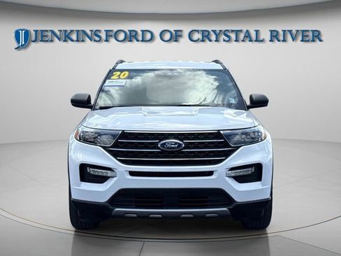 Certified 2020 Ford Explorer XLT w/ Equipment Group 202A RWD image 3