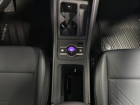 New 2026 Volkswagen Tiguan SE AWD/4WD image 21