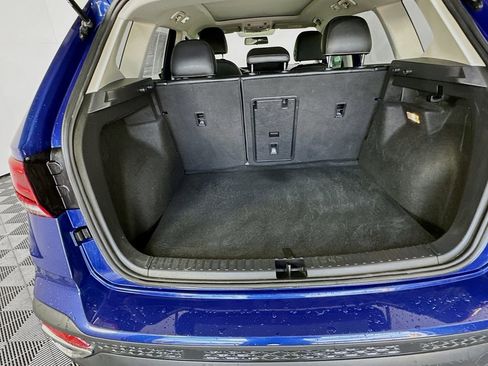 Used 2022 Volkswagen Taos SE image 25