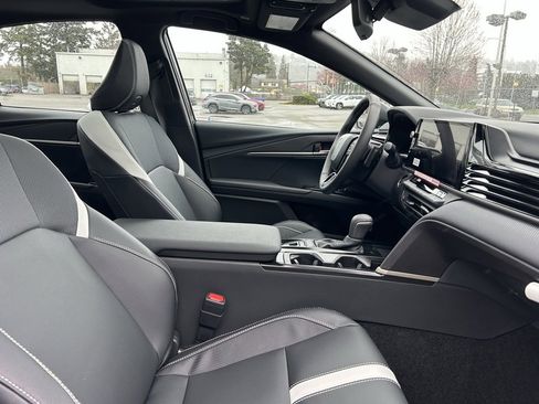 New 2026 Toyota Camry Hybrid image 16