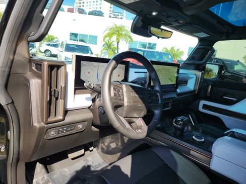 Used 2024 GMC Hummer EV 3X image 26